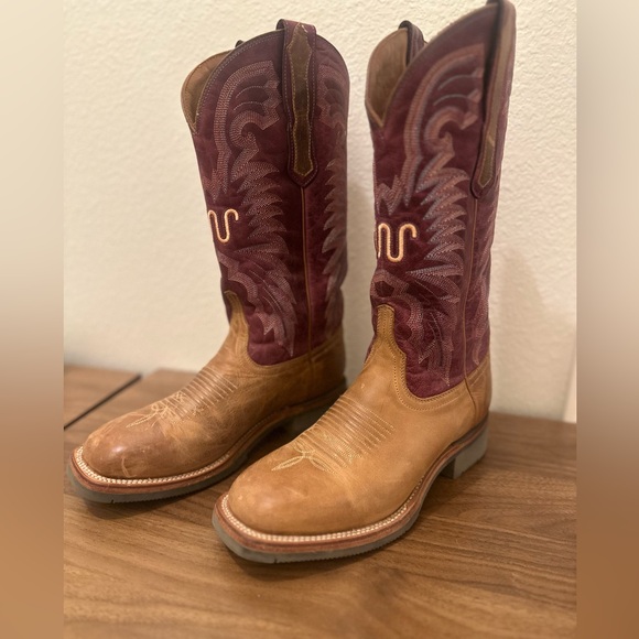 Lucchese king ranch ladies boots. Only worn three times - Picture 1 of 6